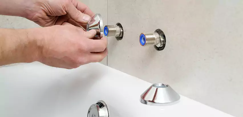 Bathtub Faucet Diverter Replacement in Holly Springs